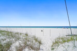 On the beach, white sand - Beach House - Gulf Dream (Panama City Beach)