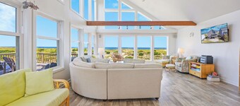 Stunning Oceanfront Home with Hot Tub, Grill, and Stellar Ocean Views
