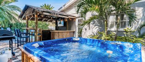 Bañera de hidromasaje exterior