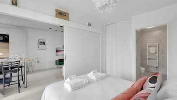 1 bedroom, iron/ironing board, free WiFi, bed sheets