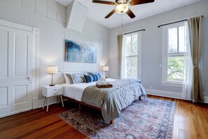 4 Schlafzimmer, Bügeleisen/Bügelbrett, WLAN, Bettwäsche