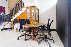 Lobby - OYO 91322 Jawara Guest House Syariah (Bandung)