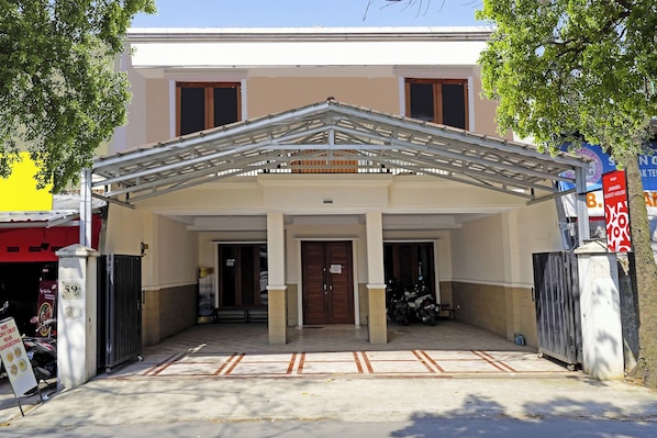 Exterior - OYO 91322 Jawara Guest House Syariah (Bandung)