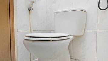 Standard Double Room | Bathroom | Shower