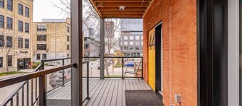 ENTIRE 1 BEDROOM APARTMENT ACROSS FROM GOOGLE