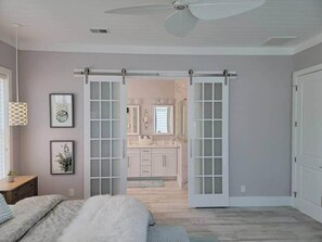 4 chambres, fer et planche à repasser, Wi-Fi gratuit, draps fournis