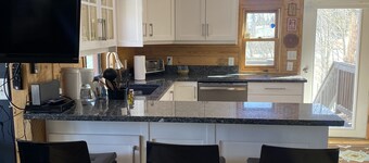 Sunny, Stylish Cabin in Colorado Mountain Town