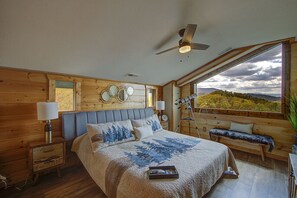 3 bedrooms, desk, iron/ironing board, travel cot