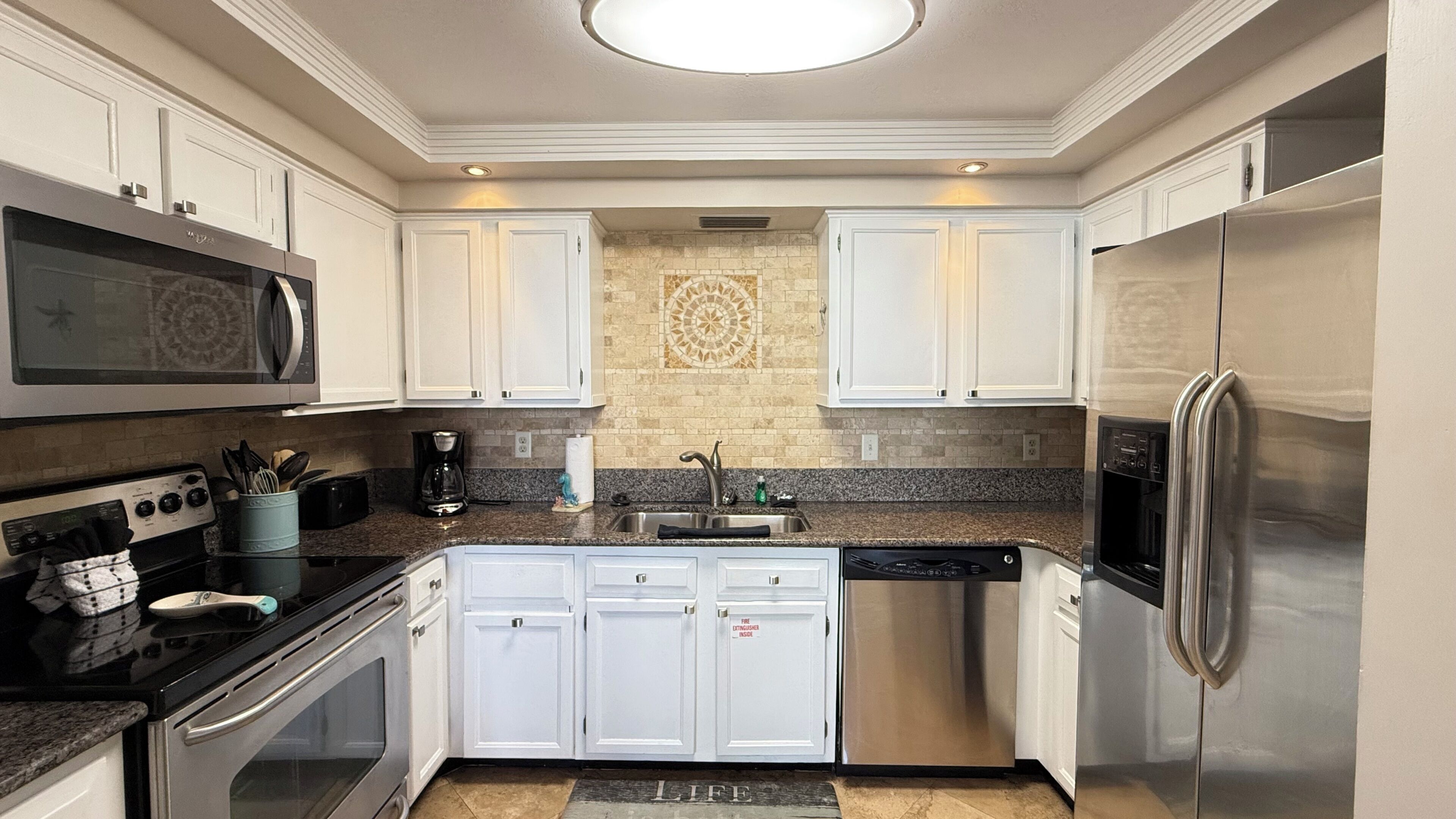 Condo, Multiple Beds, Private Pool, Beach View | Private kitchen | Fridge, microwave, oven, stovetop