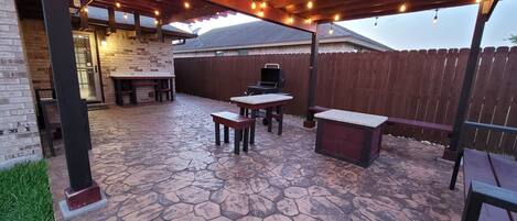 Outdoor dining
