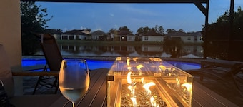 STUNNING POOL HOME WITH LAKE VIEWS