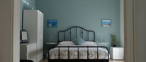 Premium bedding, down duvets, desk, laptop workspace