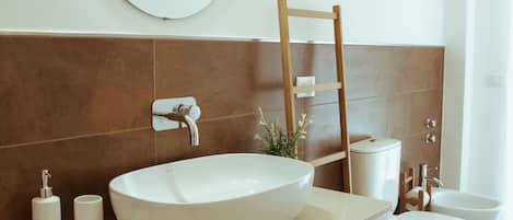 Business Single Room | Bathroom