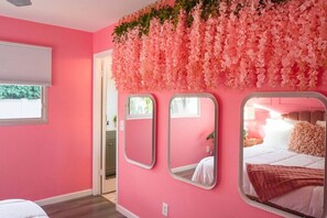 3 bedrooms, iron/ironing board, WiFi - The Desert House Charming w/ Hot Tub (Scottsdale)