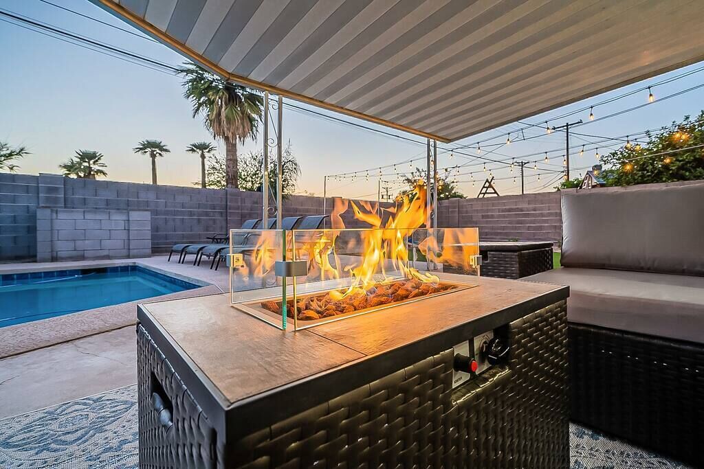 Twin Palms Paradise - Walk To Old Town Scottsdale!