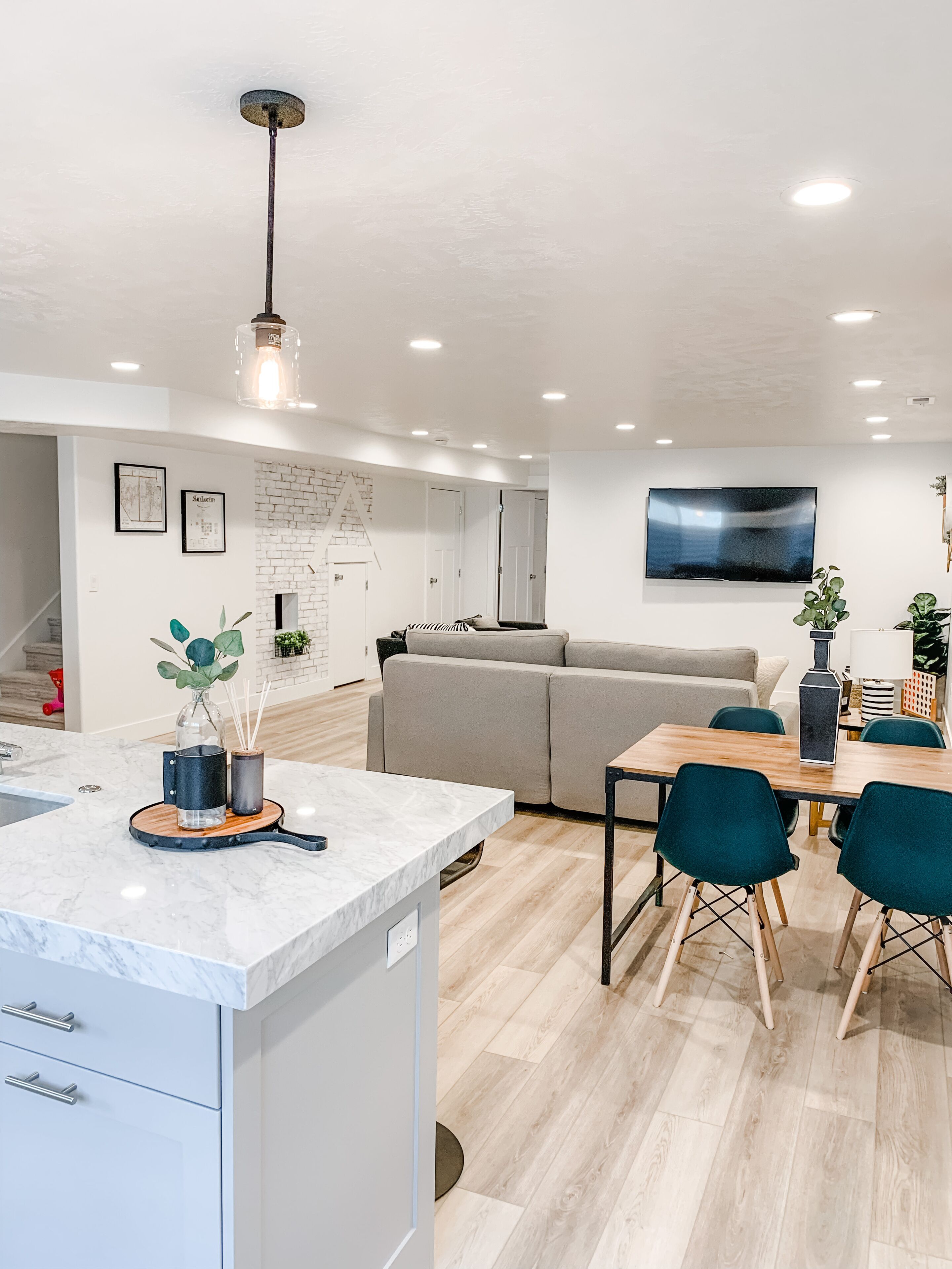 Modern and stylish space in heart of South Jordan in South Jordan, United States
