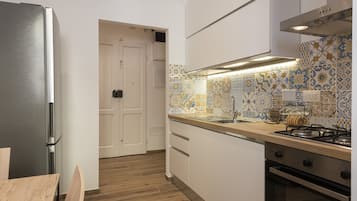 Comfort Apartment | Private kitchen | Fridge, oven, dishwasher, coffee/tea maker