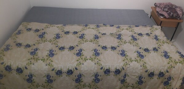 1 bedroom, free WiFi, bed sheets - Remarkable 1-bed, Neat and Friendly London (Bromley)