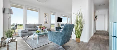 Tv, pejs, stereoanlæg