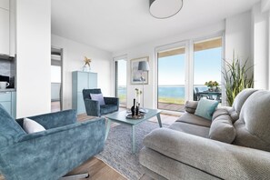 Televisión, chimenea, estéreo