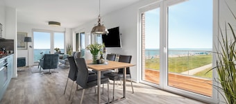 "BeachViewFour": Holiday apartment right on the beach with sauna, balcony & Baltic Sea view