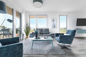 TV, peis og stereoanlegg