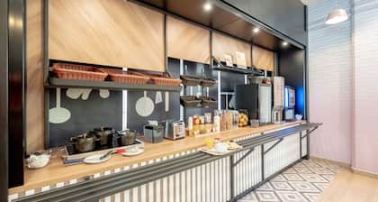 B&B HOTEL Toulon Centre Gare
