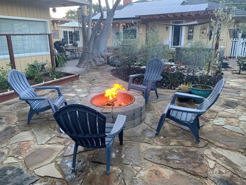 Charming getaway close to beaches