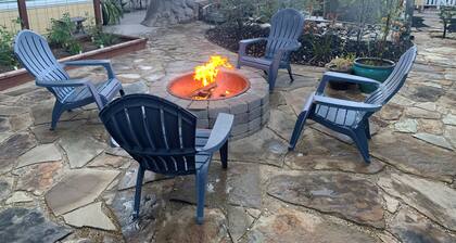 Charming getaway close to beaches