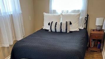 2 chambres, fer et planche Ă repasser, Wi-Fi, draps fournis