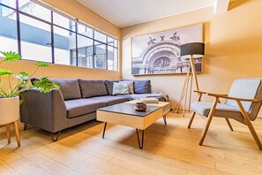 TV, stereo, offices
