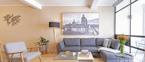 Télévision, Netflix, services de streaming, chaîne hi-fi