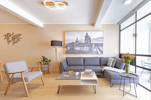 Fernseher, Netflix, Streaming-Dienste, Stereoanlage