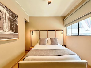 2 habitaciones, escritorio, tabla de planchar con plancha y wifi 