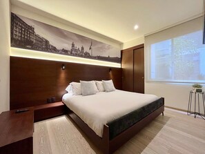 1 bedroom, desk, iron/ironing board, WiFi