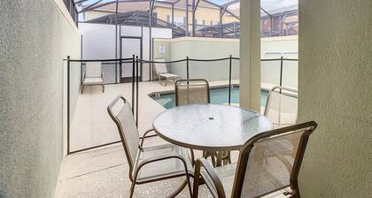 Paradise Palms Resort, Just Minutes From Disney!!!!