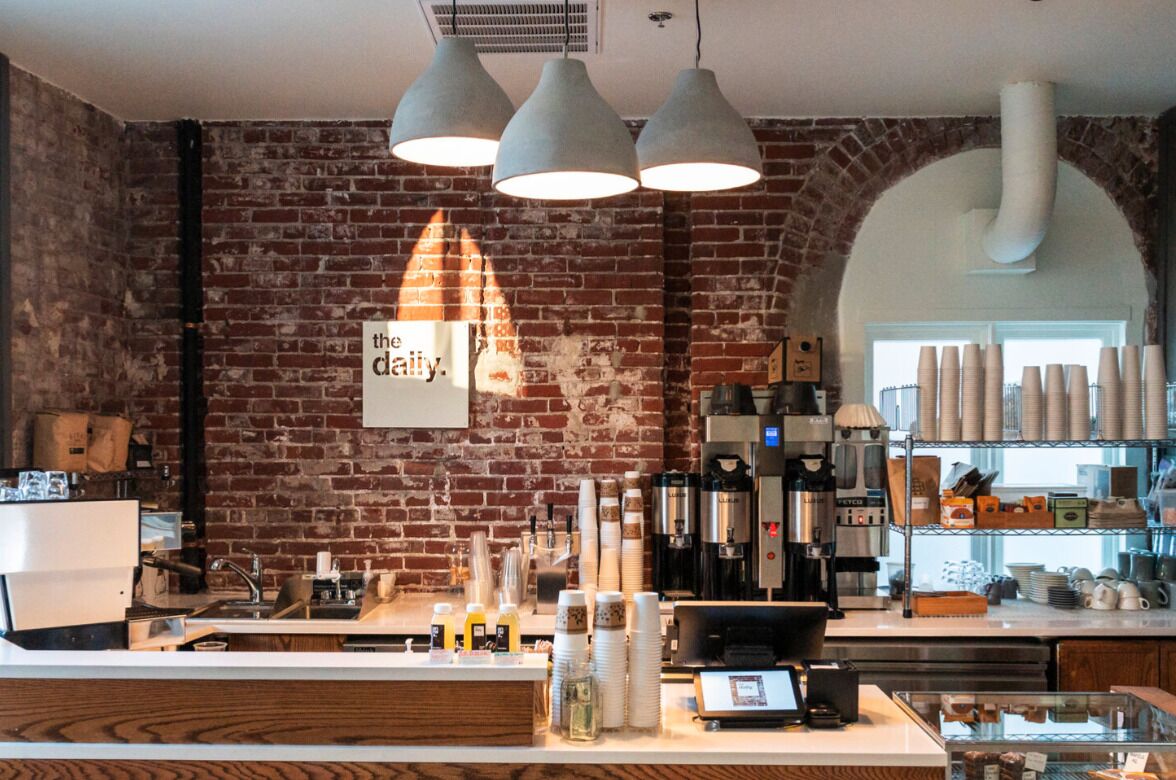 2 restaurants, breakfast, dinner served; italian cuisine