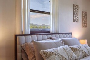 3 habitaciones, escritorio, tabla de planchar con plancha y wifi gratis 