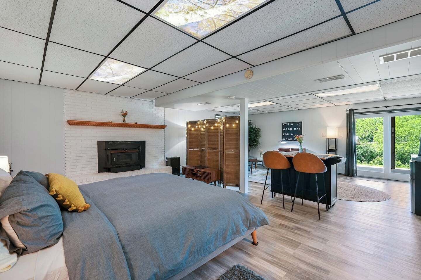 1 slaapkamer, een bureau, een strijkplank/strijkijzer, gratis wifi