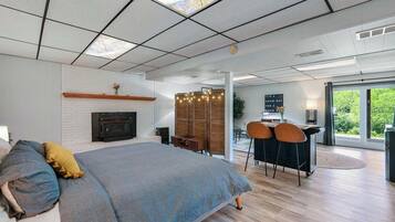 1 slaapkamer, een bureau, een strijkplank/strijkijzer, gratis wifi