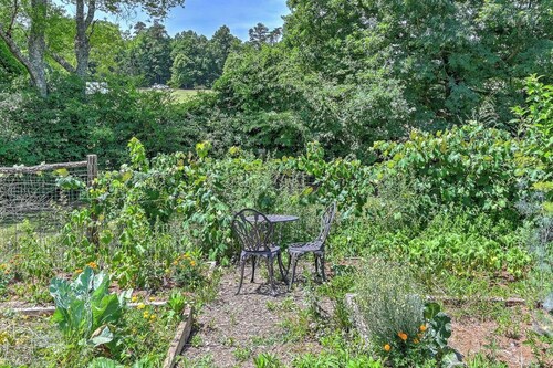 Indulge in the comfort and tranquility of this newly remodeled garden studio!