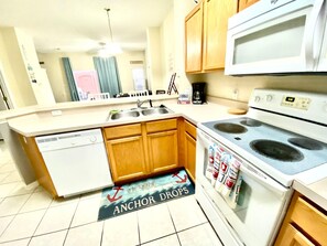 獨棟房屋 (Amazing 3/2 townhome with lake view a) | 外觀