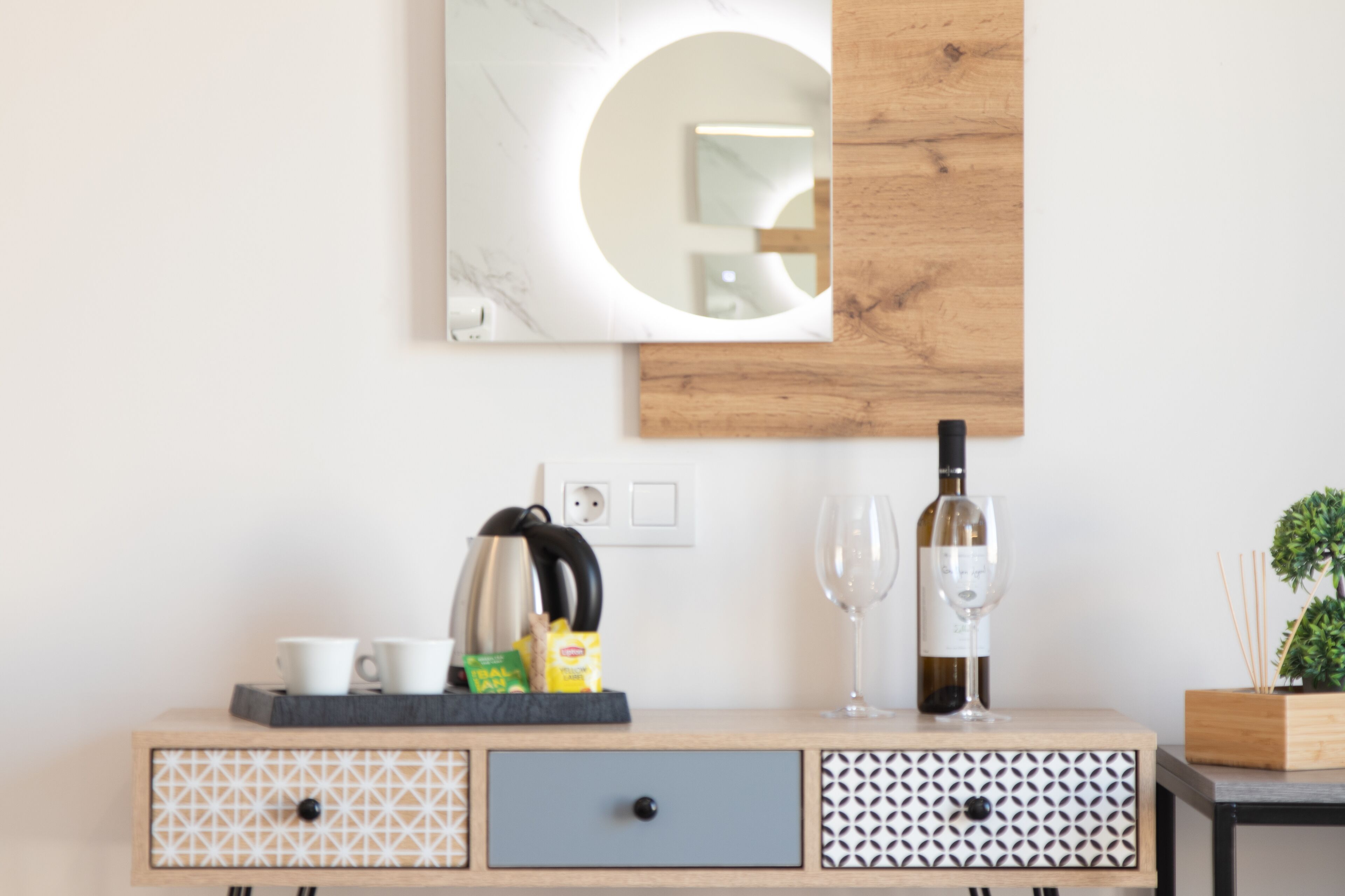 In-room safe, desk, laptop workspace, soundproofing