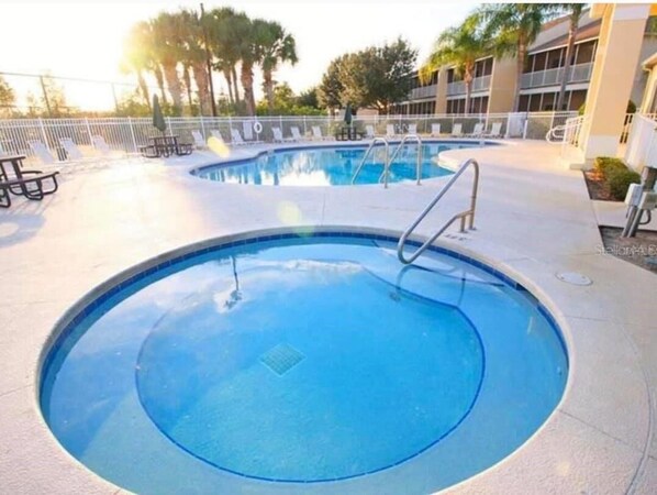 Condo (Huge screened patio that overlooks La) | Exterior