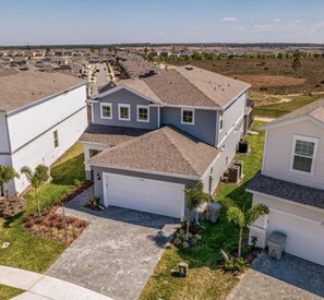 House (Amazing 5/6 Vacation home at Windsor ) | Exterior