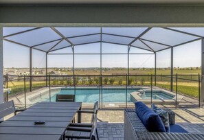 Ferienhaus (Amazing 5/6 Vacation home at Windsor ) | Aussenbereich
