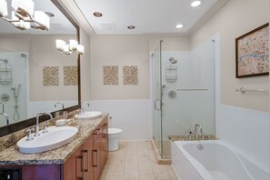 Hair dryer, towels - SeaDreams - condo sleeps 6, expansive views of Rosemary and the Gulf! (Rosemary Beach)