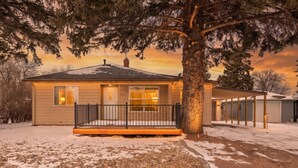 Exterior - 3 Bed 2 Bath, Golf Course and Fully Fenced Yard! (Rapid City)