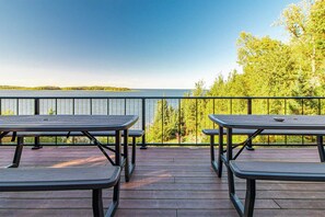 Outdoor dining - Waterfront Leech Lake Home w/ Dock, Fire Pit & Kayaks (Walker)