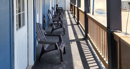 Harrison Hotel Unit G2 Pet Friendly STEEP STAIRS! 3rd story Studio apartment.